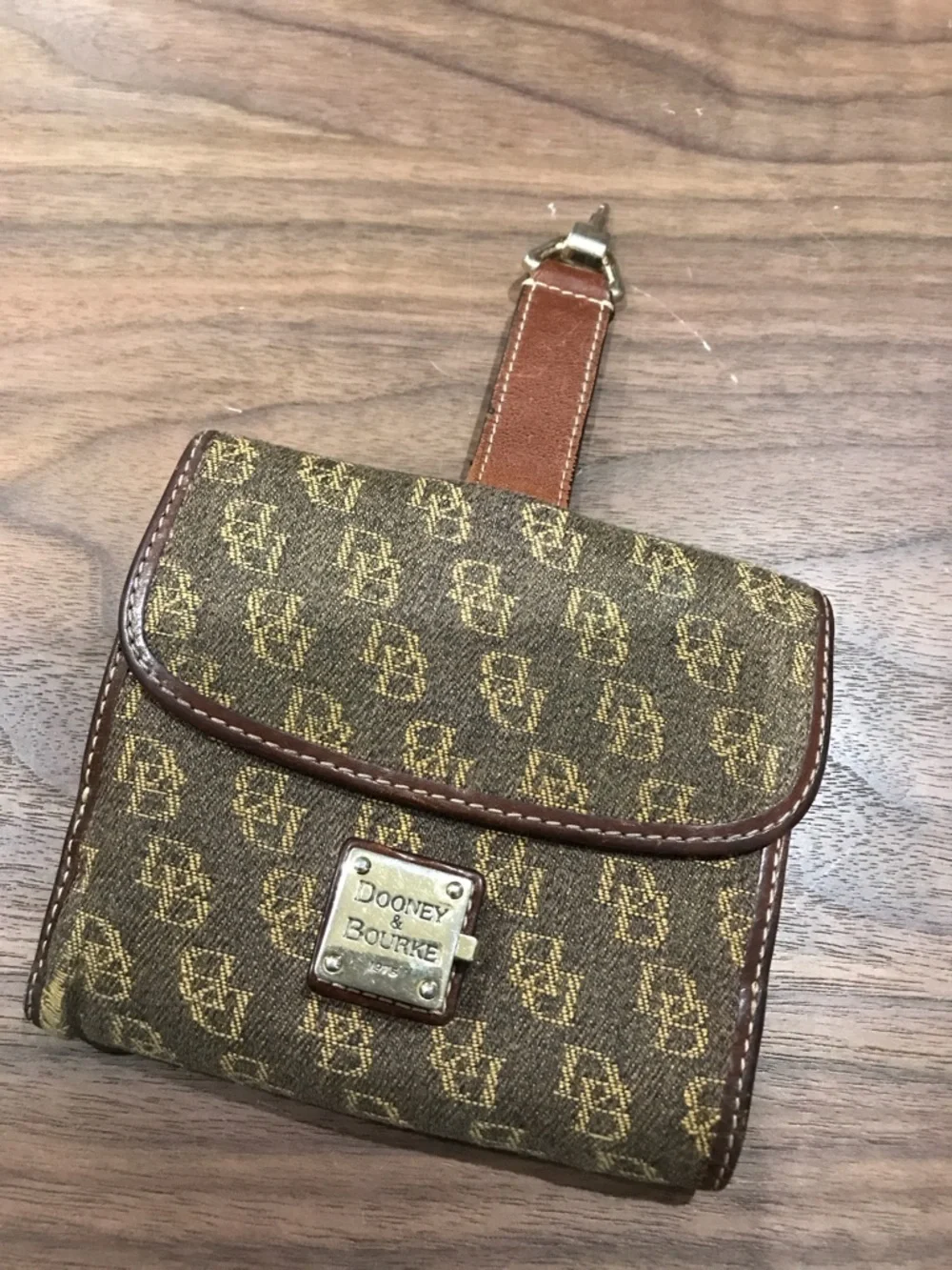 Dooney & Bourke dooney bourke